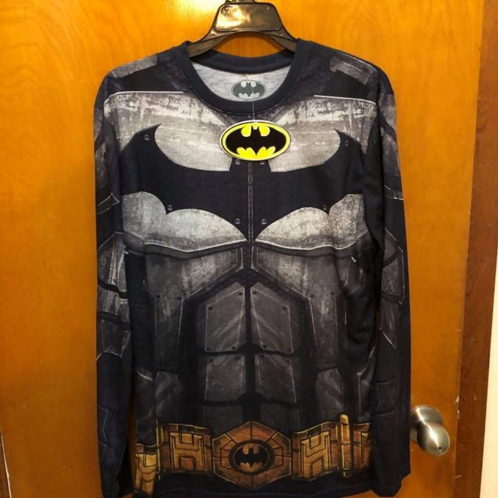 New Adult Batman Long Sleeve Shirt –Bioworld